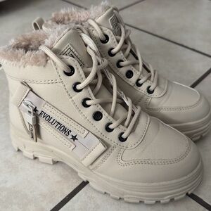 Cream High-Top Boots with Faux Fur Lining